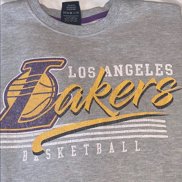 NBA Sweaters - Vintage long sleeve Lakers sweater